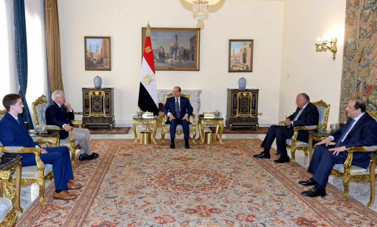 السيسي يُحذّر من خطورة استمرار العمليات العسكرية في رفح