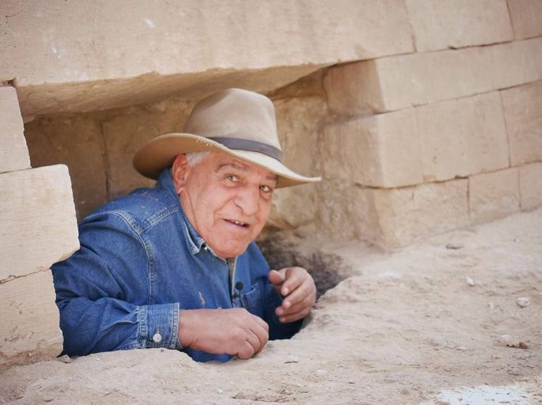 بلاغ للنائب العام ضد زاهي حواس..ما السبب؟