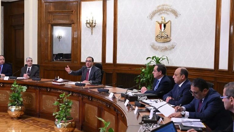 مصر.. حكومة مدبولي تُقدم استقالتها للسيسي