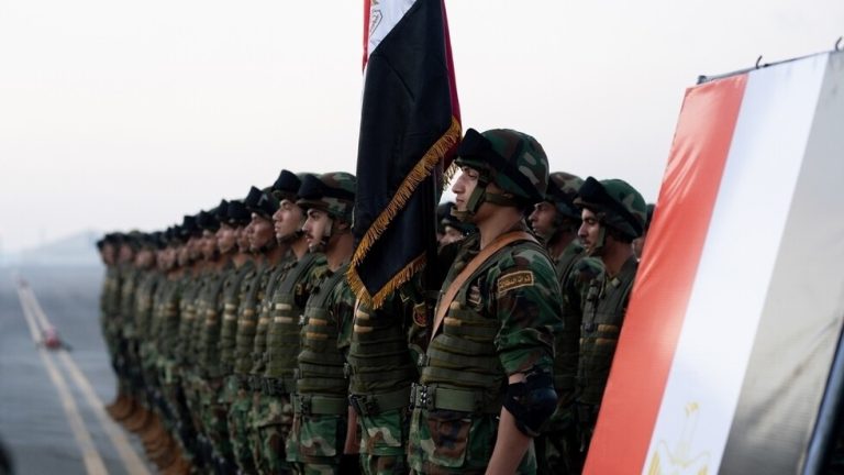 جنرال متقاعد: أنصح إسرائيل بالإستسلام حال هاجمها الجيش المصري
