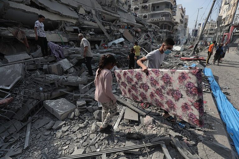الفلسطينيون يعانون في حرب الاحتلال الإسرائيلي التي استمرت 247 يوما على غزة
