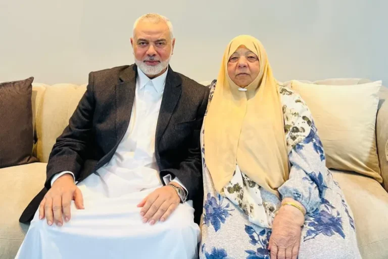 استشهاد 10 من عائلة إسماعيل هنية في غارة إسرائيلية