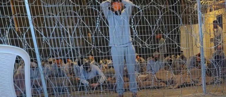 استشهاد 36 فلسطينياً من غزة بسجون الاحتلال