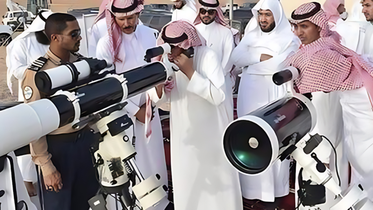المحكمة العليا في السعودية تدعو تحري رؤية هلال شهر ذي الحجة غدًا.