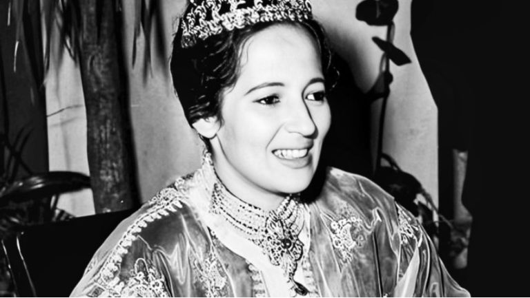 القصر الملكي المغربي يعلن وفاة الأميرة للا لطيفة