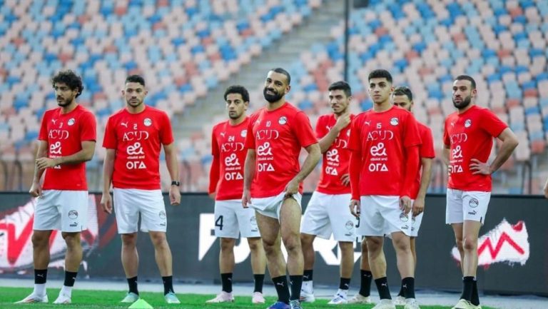 المنتخب المصري يتوجه إلى ملعب المباراة ضد غينيا بيساو
