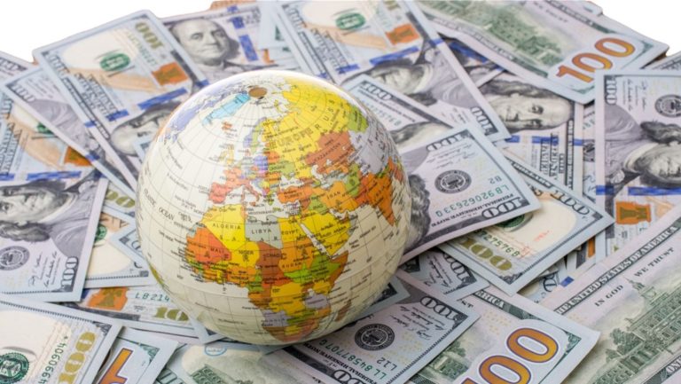 أسوشيتد برس: إجمالي الدين العالمي يتجاوز 97 تريليون دولار… و مصر الأعلى عربياً