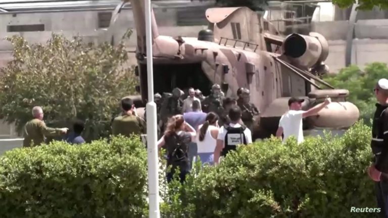 أكبر عملية تحرير رهائن منذ بدء الحرب … تفاصيل إنقاذ 4 إسرائيليين من غزة