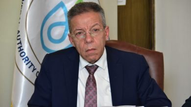 نقيب الأطباء يحذر من منح تصاريح مزاولة المهنة لغير المصريين دون امتحانات تقييمية