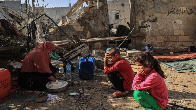 تحذيرات خطيرة من مدير مستشفى كمال عدوان حول انتشار شلل الأطفال في شمال غزة