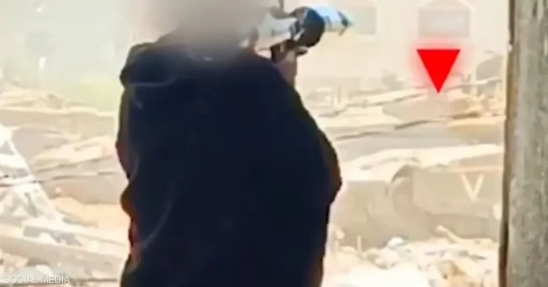 ألمانيا تحظر رمز المثلث الأحمر المقلوب الذي تستخدمه حماس