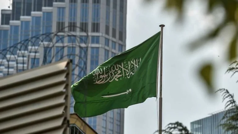السعودية تؤكد على وقف إطلاق النار في غزة وحصول الشعب الفلسطيني على حقوقه