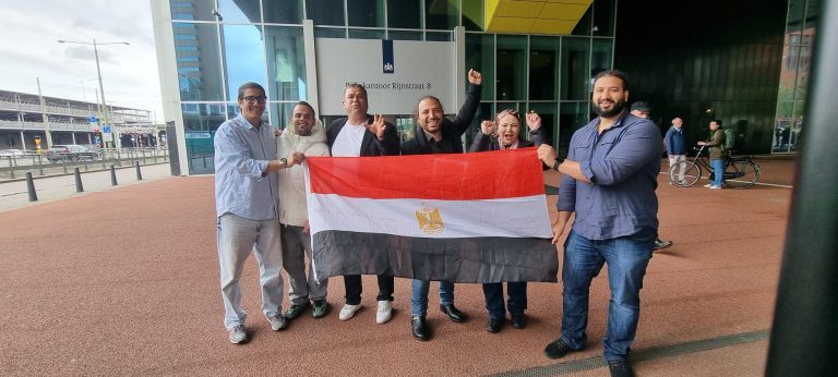 ممثلو القوى الوطنية المصرية في هولندا يقدمون عريضة لمنع المساعدات عن النظام المصري