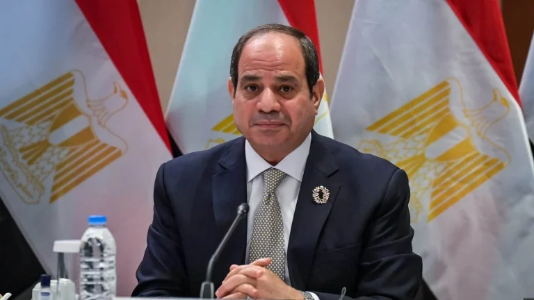 السيسي يُصدق على إصدار قانون التأمين الموحد