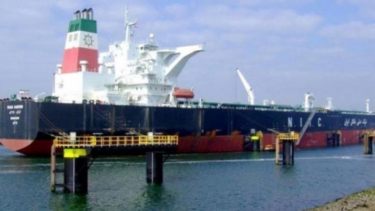 الصين تتحدى العقوبات الأمريكية وتواصل استيراد النفط الخام الإيراني