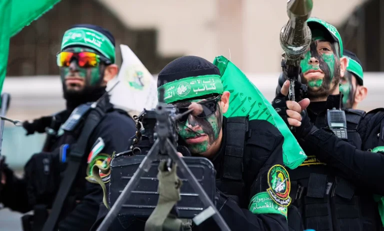 كتائب القسام تستهدف موقع قيادة جيش الاحتلال في محور “نتساريم”