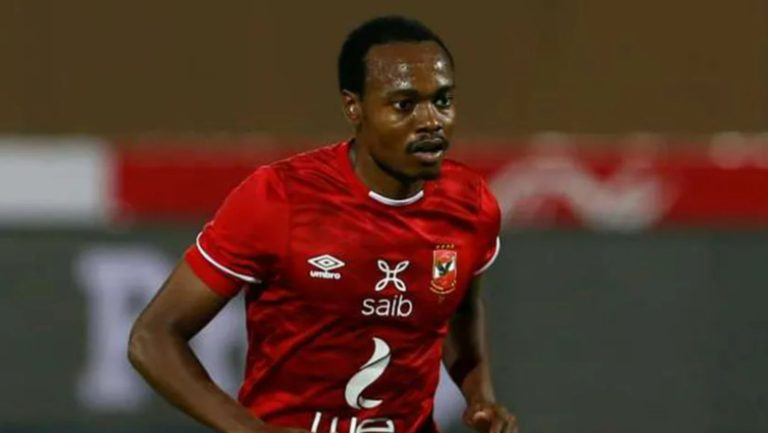 الأهلي يستعد للاستغناء عن بيرسي تاو بتوصية من كولر قبل الموسم الجديد