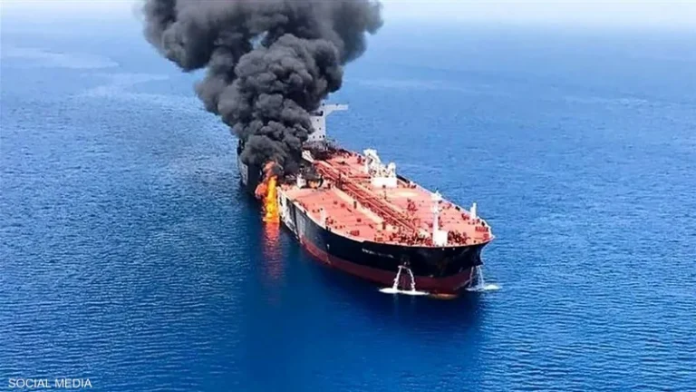 الخارجية الأميركية تُعبر عن قلقها العميق إزاء هجمات الحوثيين على ناقلة النفط سونيون