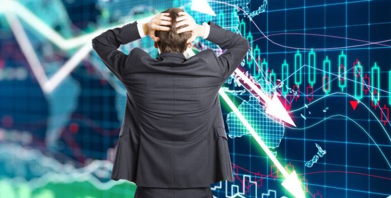 أزمات اقتصادية تضرب مصر: كيف تؤثر السلع الأساسية والتضخم على مستقبل المواطن