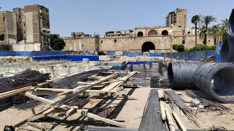 القاهرة التاريخية: بين حلم التطوير وهواجس الإزاحة