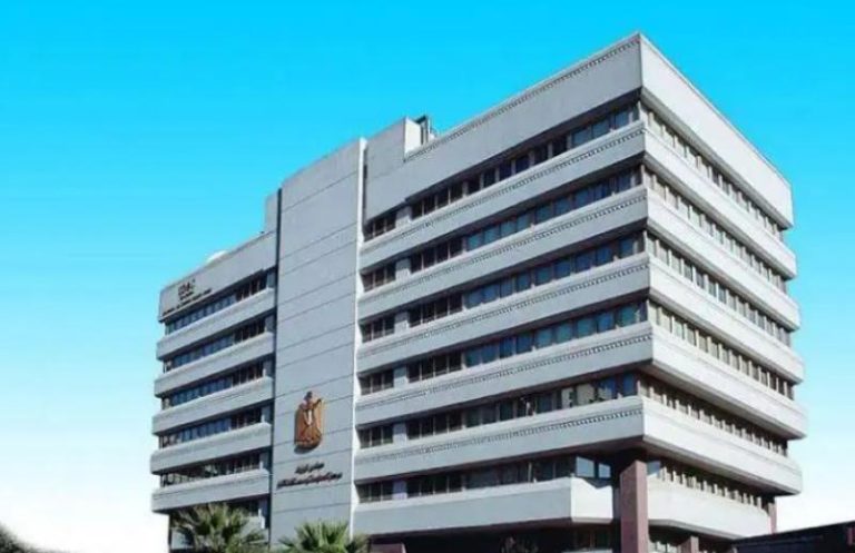 كشف مركز معلومات مجلس الوزراء المصري عن إبرام الحكومة 145 اتفاقية في مجال البحث عن الزيت والغاز
