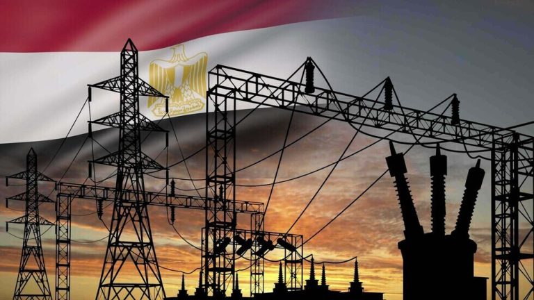 زيادة تعريفة الكهرباء: صاعقة جديدة تهدد ميزانيات الأسر المصرية