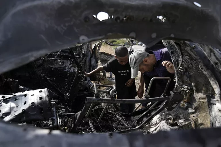 غارات جوية إسرائيلية تقتل 9 فلسطينيين في مدينة طولكرم بالضفة الغربية