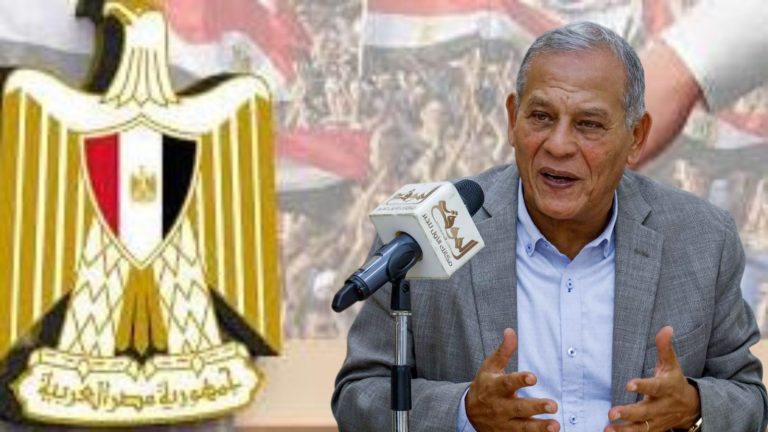 محمد أنور السادات يدعو لتحرير الحركة المدنية الديمقراطية من القيود السياسية