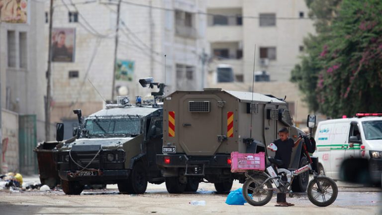 ميدل إيست آي: قطع الاتصالات في جنين مع استمرار الهجوم الإسرائيلي على المدينة