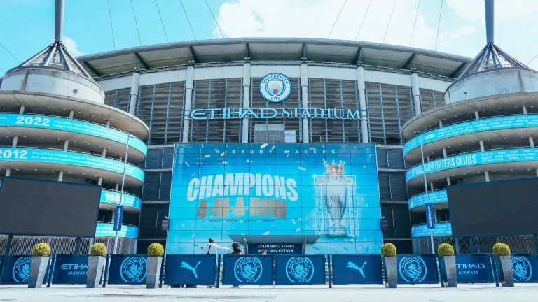 مانشستر سيتي يحقق رقمًا قياسيًا بقيمة علامته التجارية بــ 1.6 مليار يورو في 2024