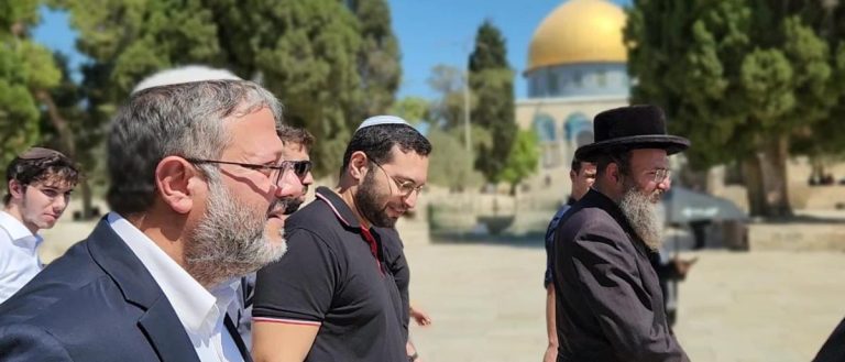 الحزب العربي الديمقراطي الناصري يدين اقتحام المسجد الأقصى ويستنكر العدوان على غزة