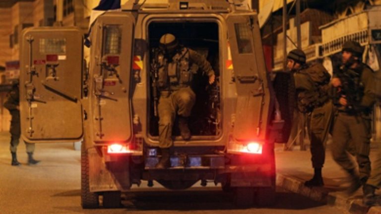 اندلاع مواجهات ضارية بين الشبان وقوات الاحتلال في رام الله والبيرة