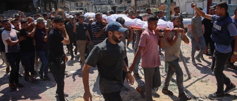 سقوط 10 شهداء في مجزرة إسرائيلية جديدة بغزة