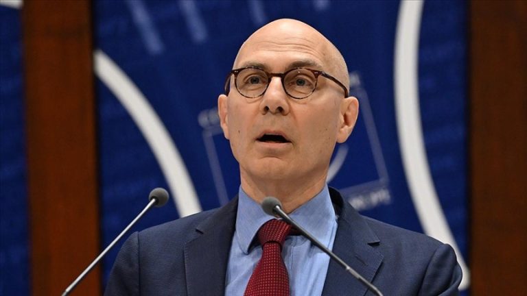 مفوض الأمم المتحدة لحقوق الإنسان يحذر من تفاقم النزاع في الشرق الأوسط ويدعو للعمل العاجل لحماية المدنيين