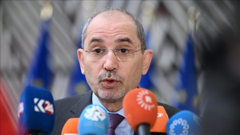 الصفدي: الأردن سيدافع عن سيادته الجوية ولن نسمح بأي انتهاك لمجالنا الجوي