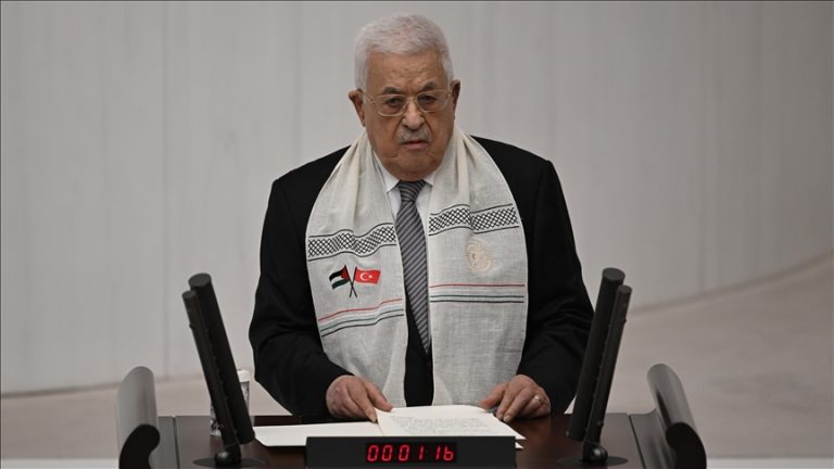 من داخل البرلمان التركي..محمود عباس يعلن التوجه مع جميع القيادة الفلسطينية إلى قطاع غزة