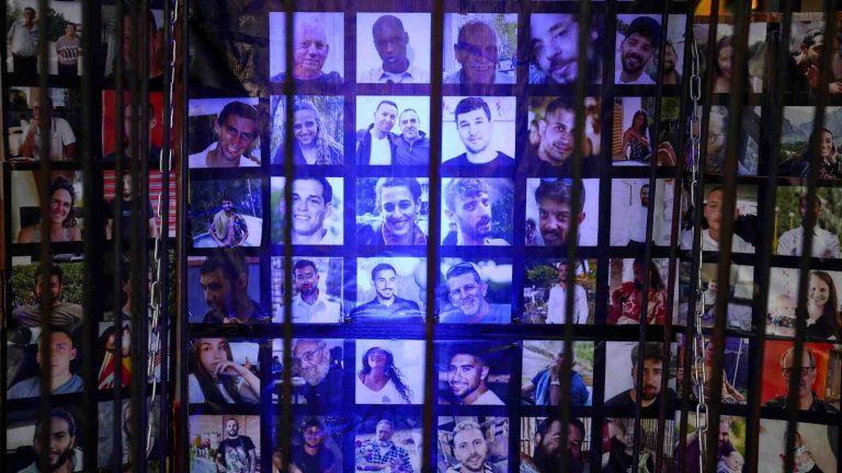ما عدد الرهائن المختطفين في غزة منذ 7 أكتوبر؟