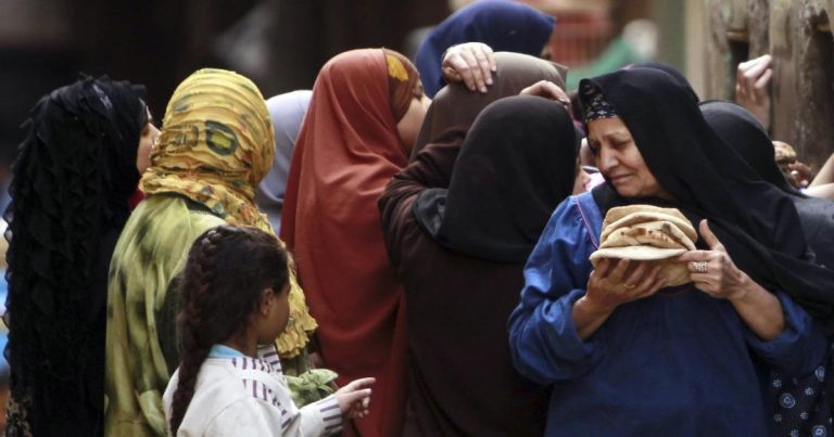 أسيوط تحت نيران الفساد: من المسؤول عن معاناة المواطنين