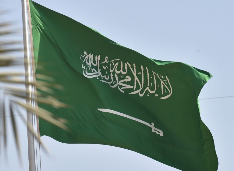 السعودية تعلن عن تقديم دعم مالي شهري لمعالجة الوضع الإنساني في غزة