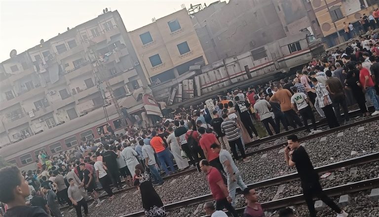 مصر..صدام بين قطارين في محافظة الشرقية وأنباء عن وقوع إصابات