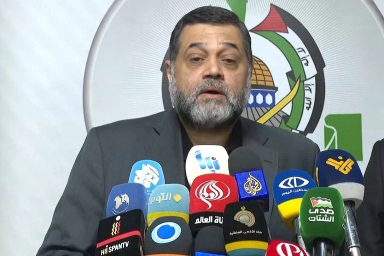 حمدان يدعو وزراء الخارجية العرب لتحمل مسؤولياتهم والعمل على وقف العدوان في غزة.