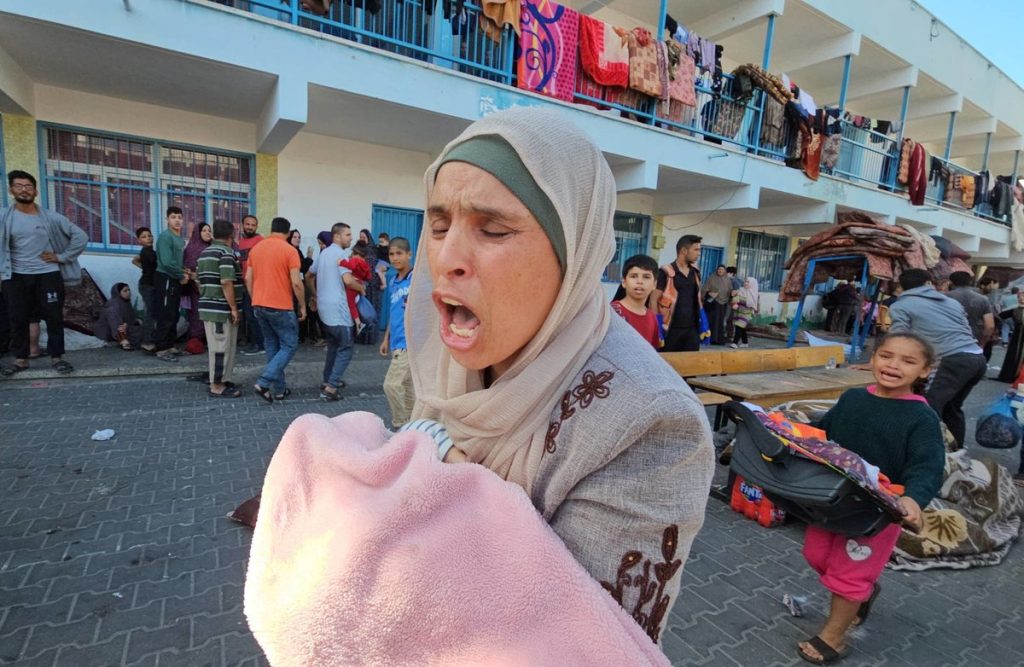 مجزرة في جباليا: قصف يستهدف مدرسة النازحين