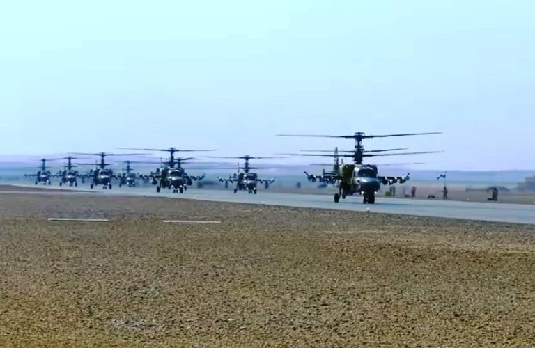 طائرة جديدة أمريكية تنضم إلى أسطول الجيش المصري
