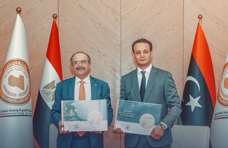 اتفاقية بين المقاولون العرب وصندوق إعمار ليبيا لإنشاء طريق دولى يربط بين مصر وليبيا وتشاد