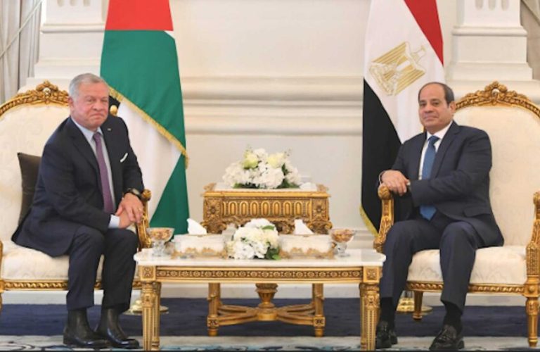 السيسي والملك عبد الله يبحثان الأوضاع في غزة