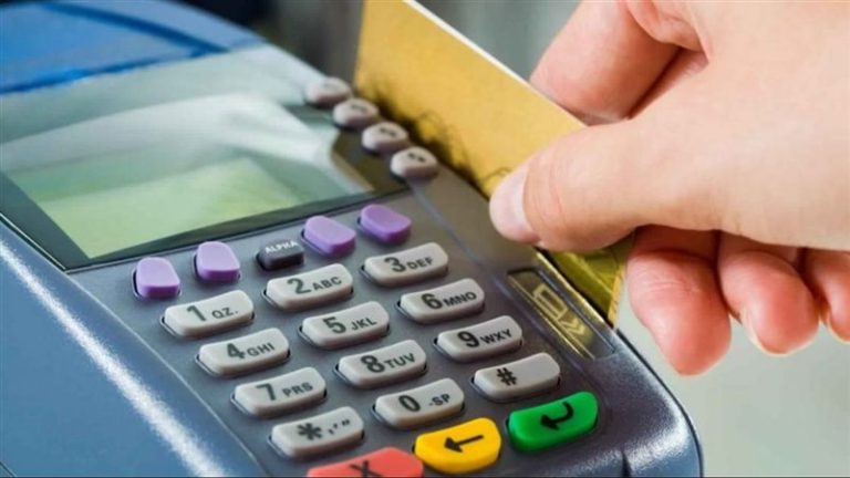 وزير التموين يقرر إيقاف 300 ألف بطاقة تموينية بسبب سرقة الكهرباء