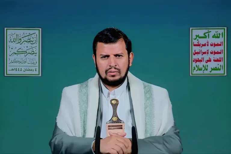 الحوثيون يعلنون حظر الممرات المائية على أميركا و”إسرائيل”