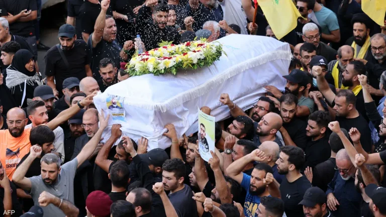 حزب الله اللبناني ينعى 20 من عناصره قتلوا في تفجيرات منسوبة لإسرائيل