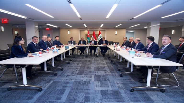 وزراء خارجية الأردن ومصر والعراق يدعون لوقف العدوان الإسرائيلي على غزة