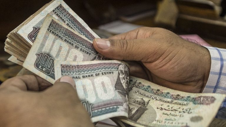 التضخم المعلن 26.3% والتضخم الحقيقي 62% .. كيف ينهش الفساد الاقتصاد المصري